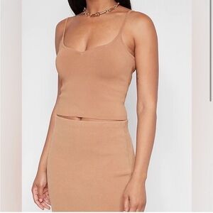 NWT Express Body Contour Sweetheart Cropped Sweater Knit Cami in Pecan tan M
